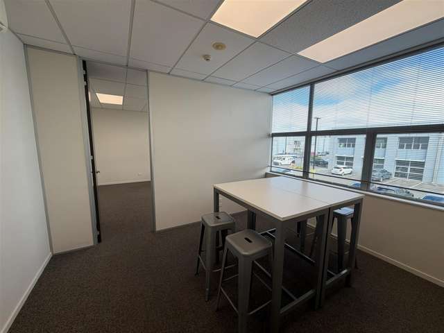 10/150 Cavendish Road Casebrook_2