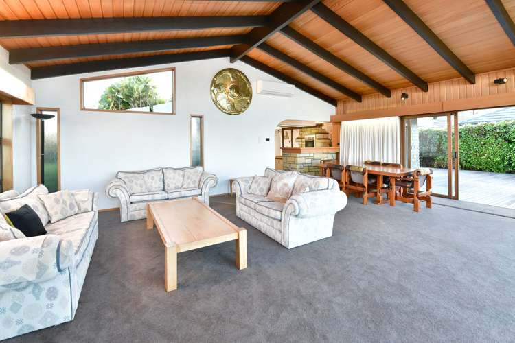 977 Whangaparaoa Road Tindalls Beach_18