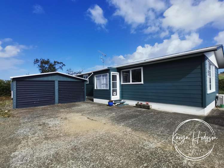 9 Whaka Street Maungaturoto_16