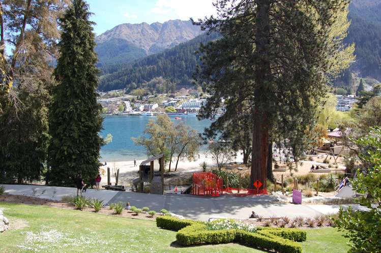 20 Park Street Queenstown_23