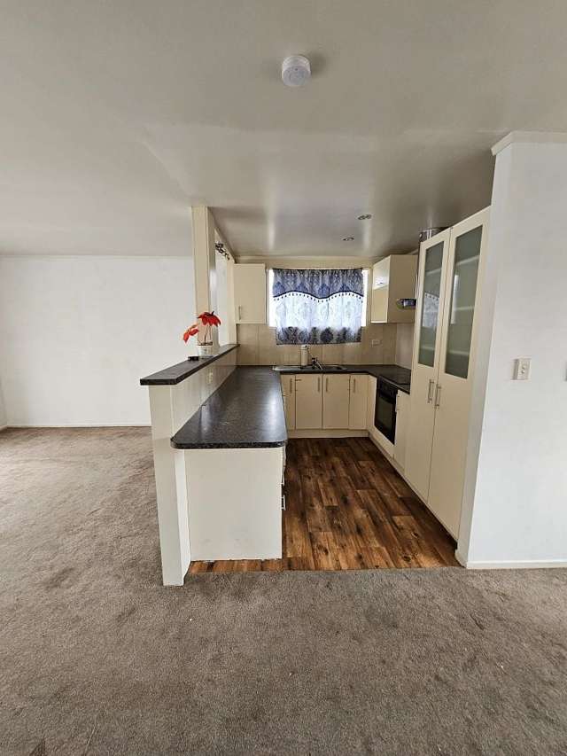 8 Quintal Place Papatoetoe_4