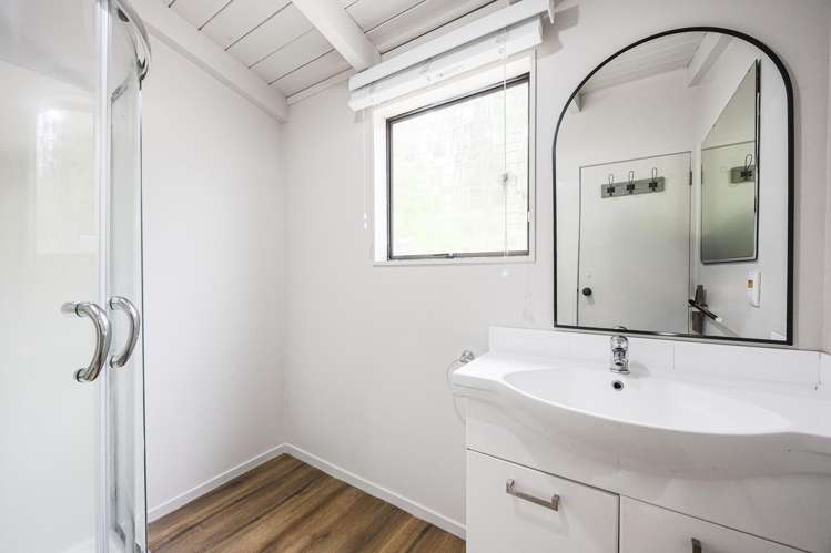 59 Don Buck Road Massey_12