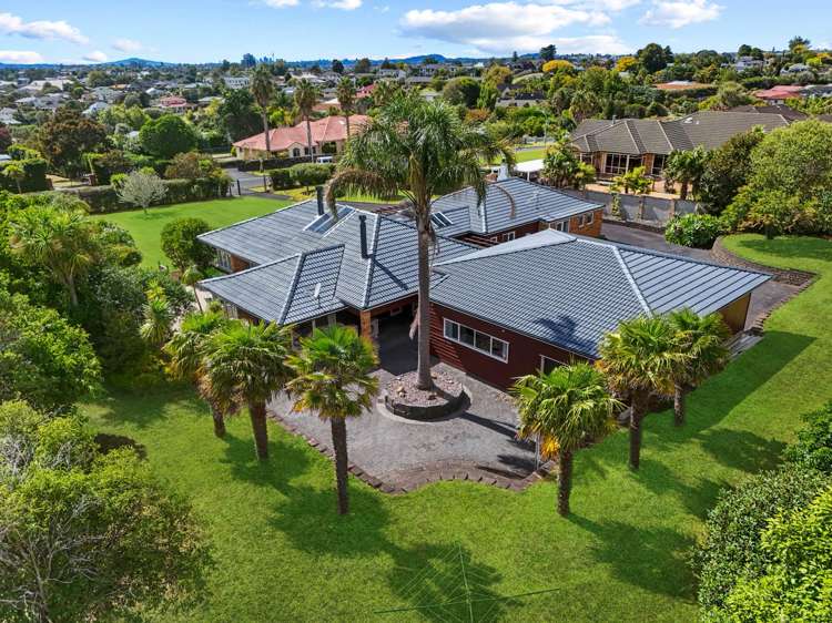 18 Burgundy Park Avenue Henderson_40