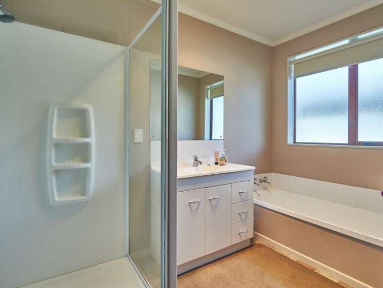 16 Orlando Way Kelvin Grove_9