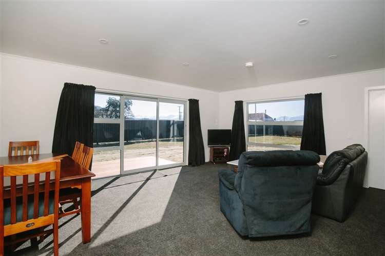 147 Main Road Luggate_3