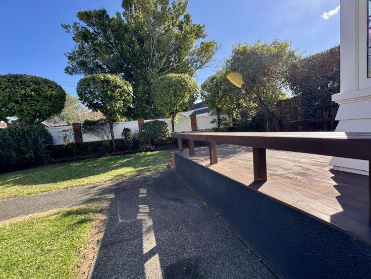 35 Cornwall Park Avenue Epsom_14