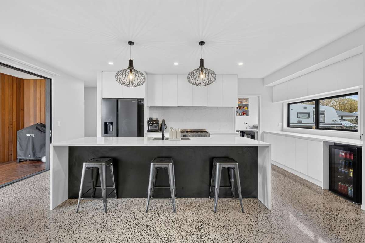 6 Howie Street_1