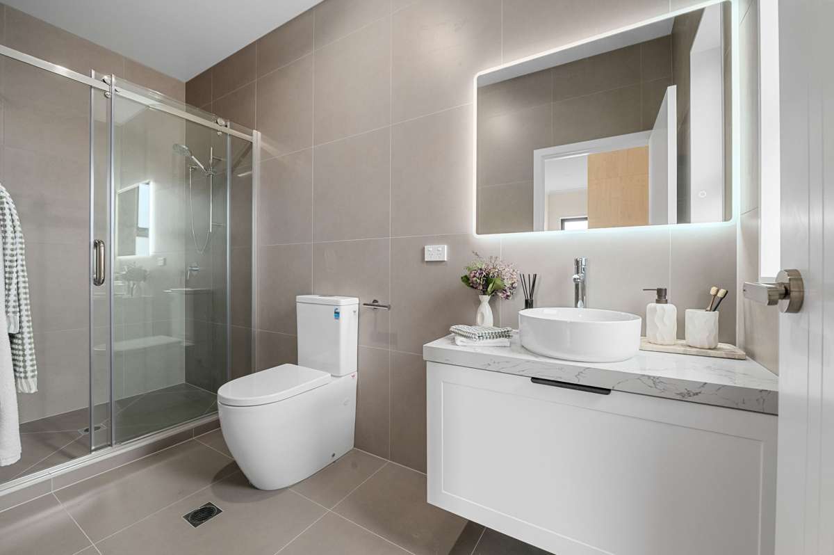 238 + 238a Baverstock Road_4