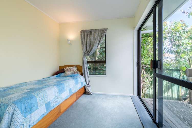 26 Yeovil Road Te Atatu Peninsula_14
