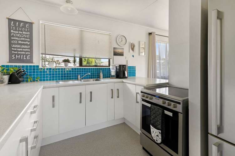 13 Robinson Street Katikati_2