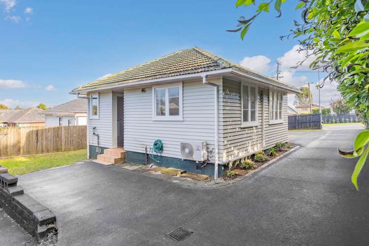 54 Hayr Road Three Kings_2