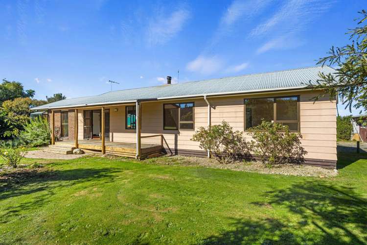 221 Smiths Road Leithfield_27