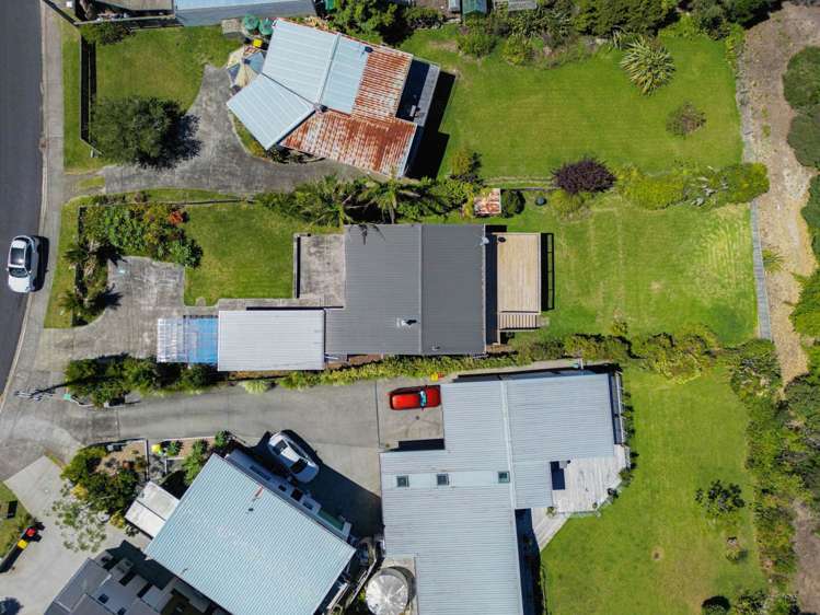 29 Roberts Road Matakatia_17