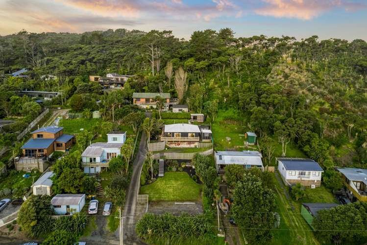 198 Bethells Road Bethells Beach_34