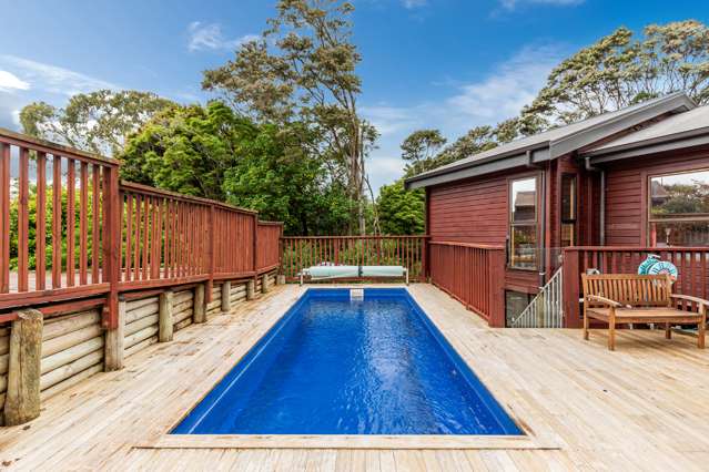 233 Golf Road Titirangi_1