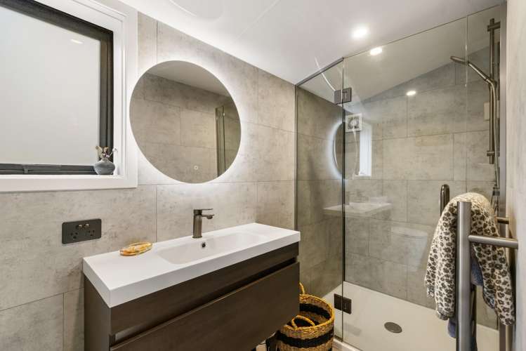 65 Gunn Road Albert Town_18