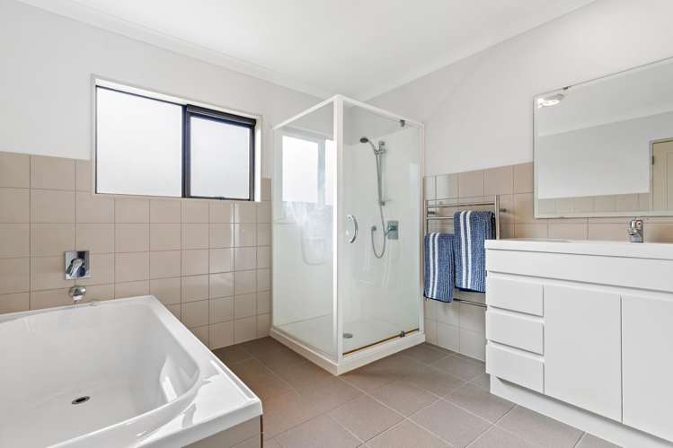 8 Limeburners Close Hobsonville_15