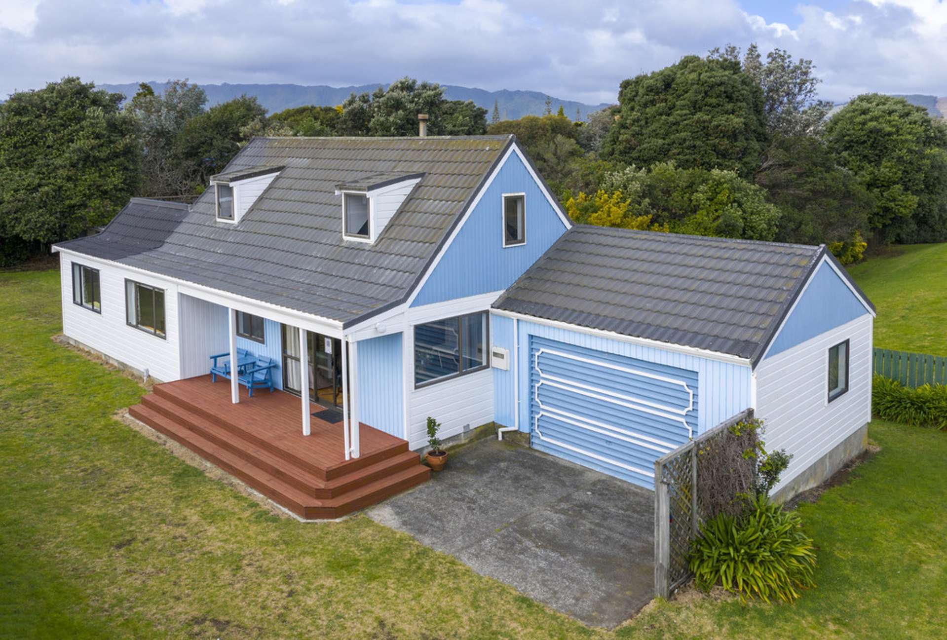 13 Hastings Street Waikanae Beach_0