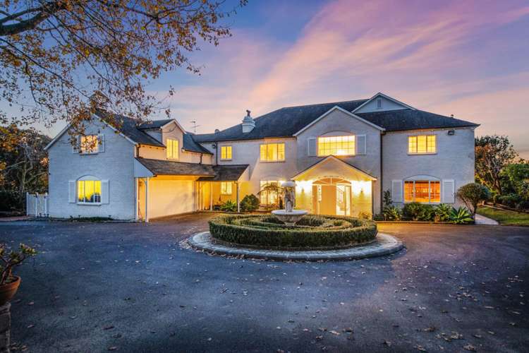 52 Porterfield Road Whitford_35