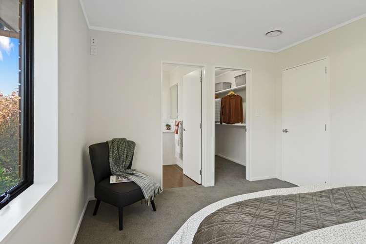 60 Kingsford Drive Stoke_11