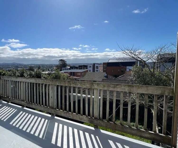 16/242 Great North Road Henderson_2