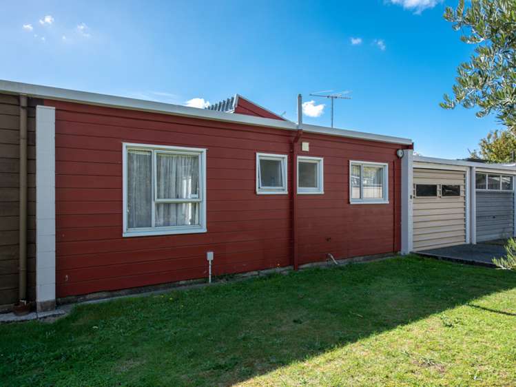 2/68 Maxwell Road Blenheim Central_15