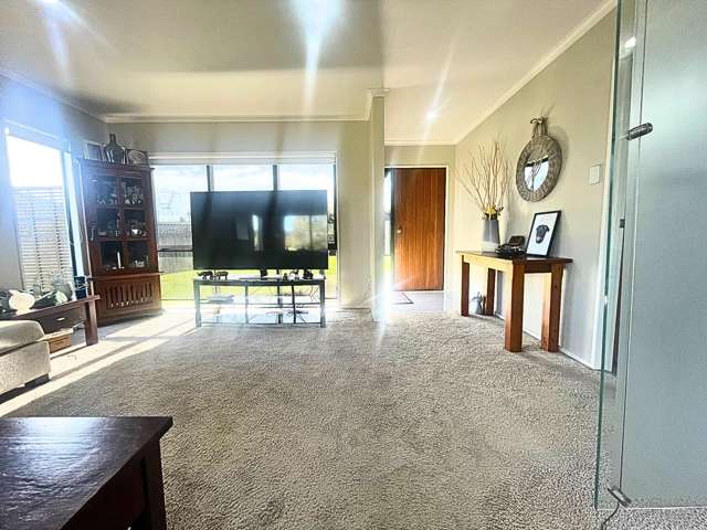 13 Ksenia Drive Flat Bush_4