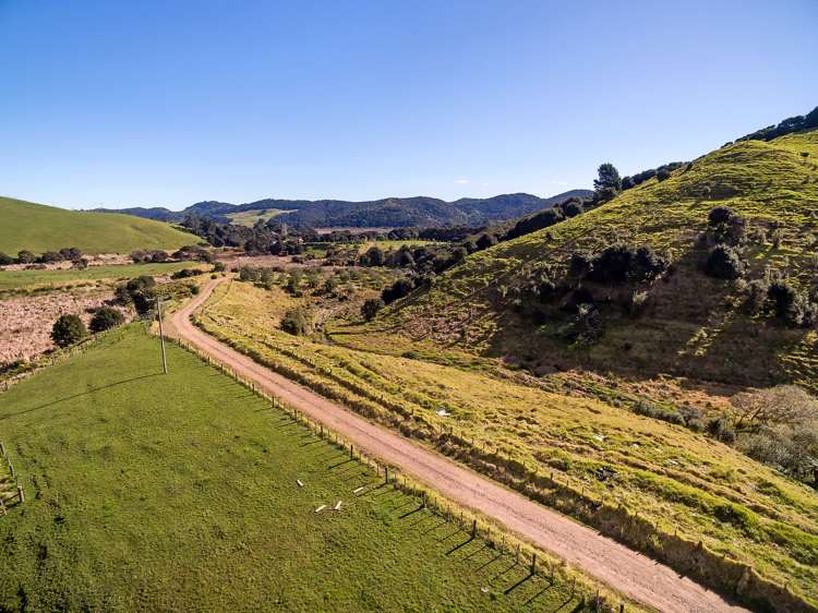 512 Orapiu Road Waiheke Island_6