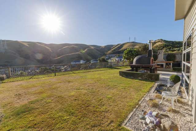 Grand Panoramic Estate in Prestigious Churton Park