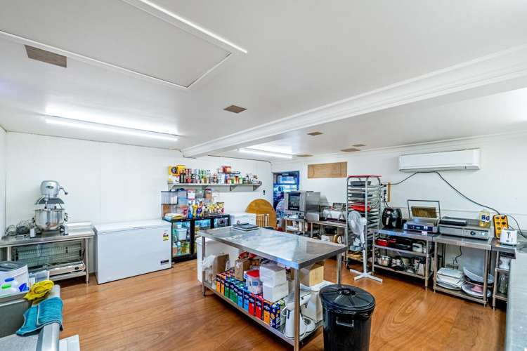 68 Main Road Kumeu_4