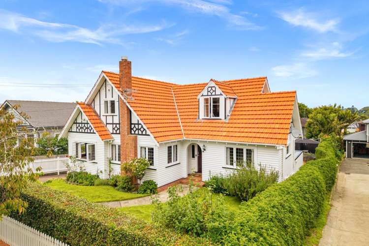 18 Fairholme Avenue Epsom_0