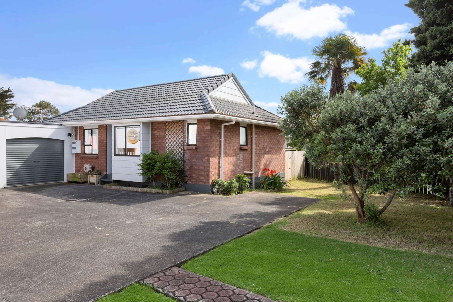 2/3 Seaward Place Wattle Downs_0