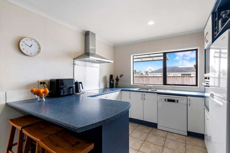 7 & 7A Richard Hill Close_4