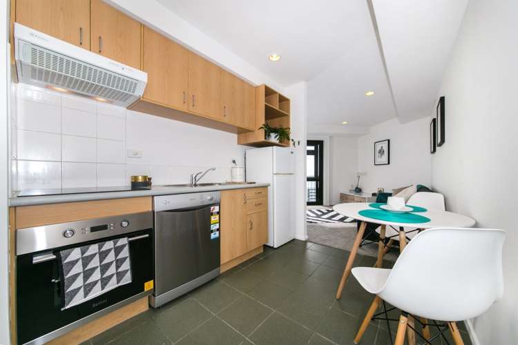 14f/2 Eden Crescent Auckland Central_5