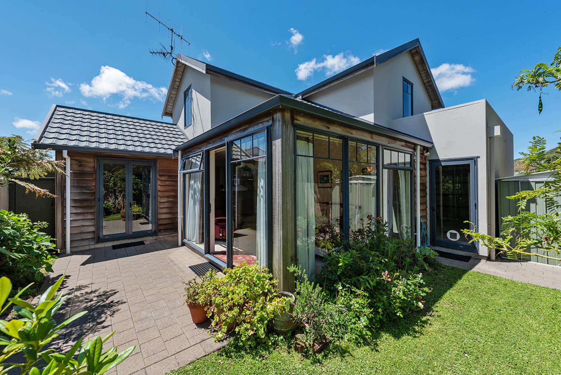 8 Samuel Parnell Road Karori_0