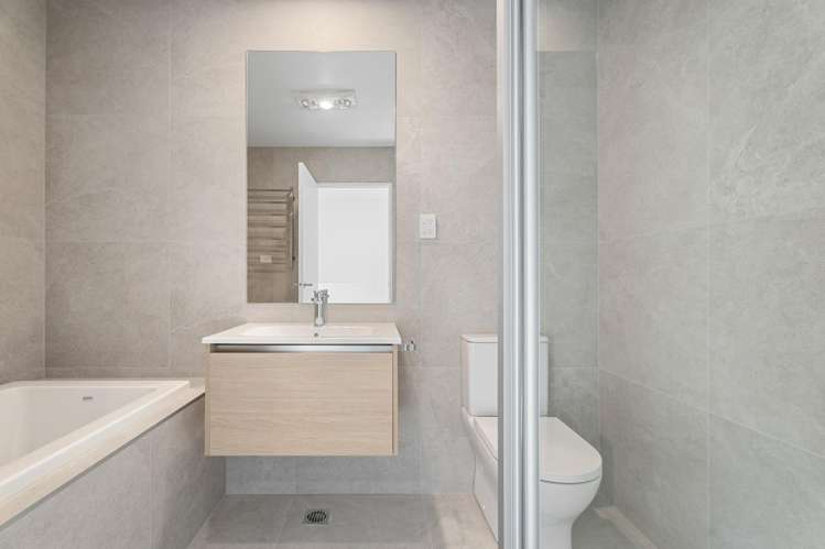 7 Isabella Lane Henderson_11