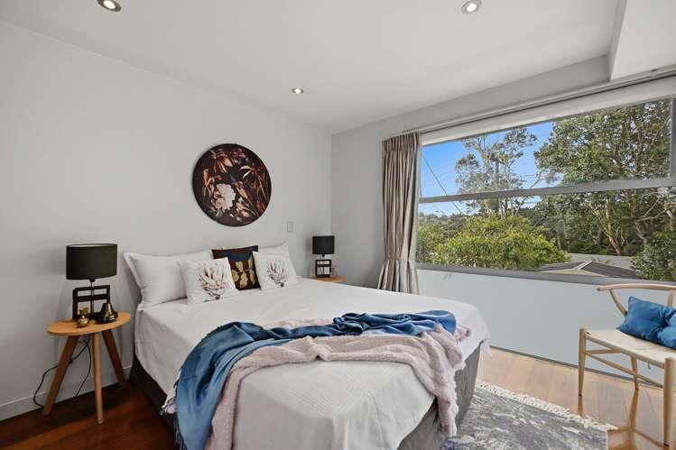 1&2/149 Eskdale Road Birkdale_11