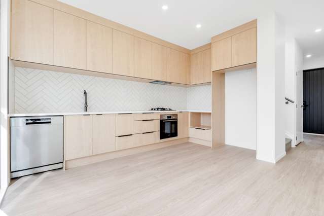 4/5 Galloway Crescent Farm Cove_4