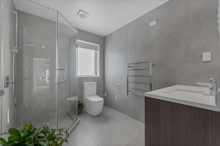 85 Godfrey Drive Orewa_15