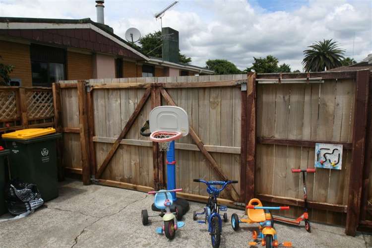 2/40 Blanes Road Manurewa_12