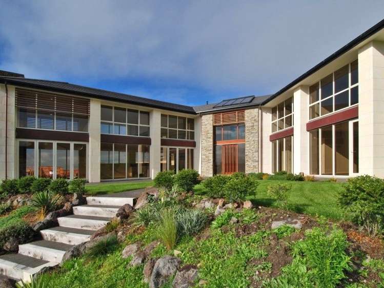 2 Teviotdale Way Richmond Hill_9