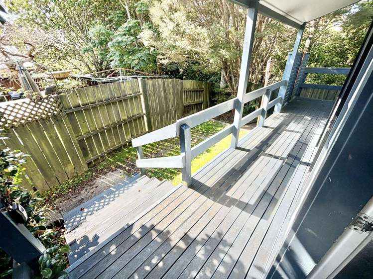 77 Meadowvale Rise Titirangi_17
