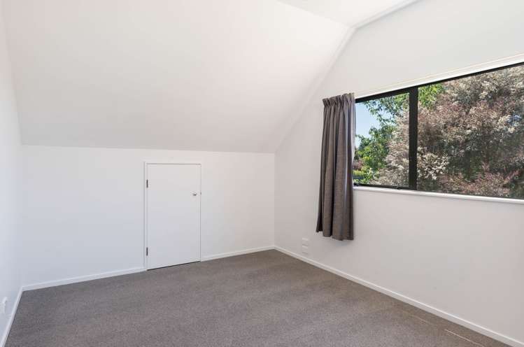 2 Antrim Place Rangatira Park_11