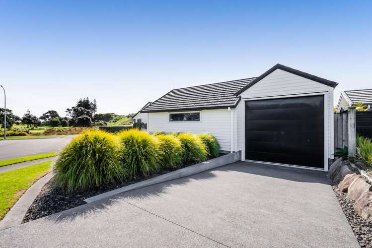6 Pebble Beach Court Waiwhakaiho_9
