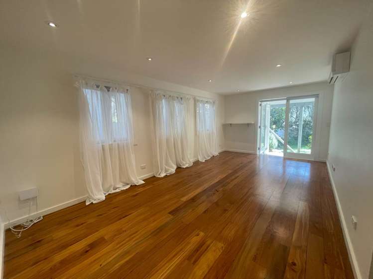 2/91 Sarsfield Street Herne Bay_2