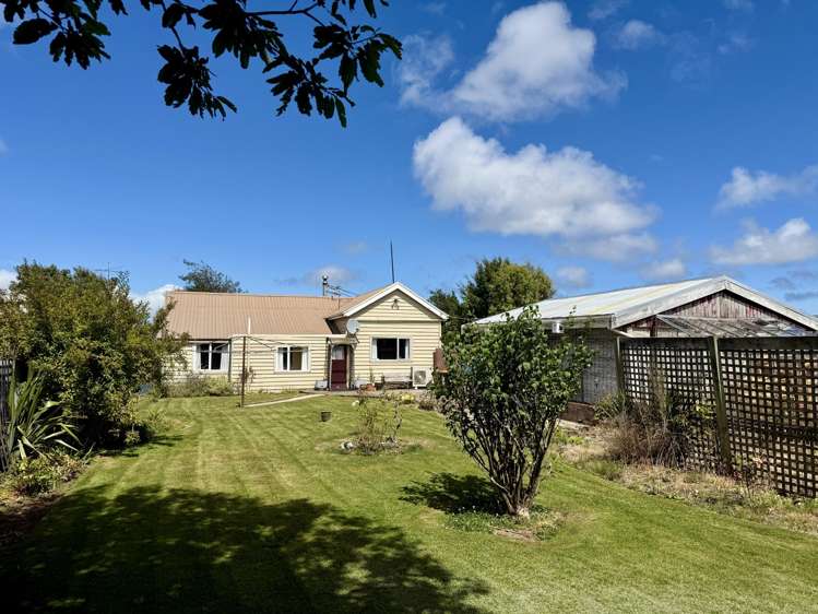 130 Lamond Street East Hargest_17