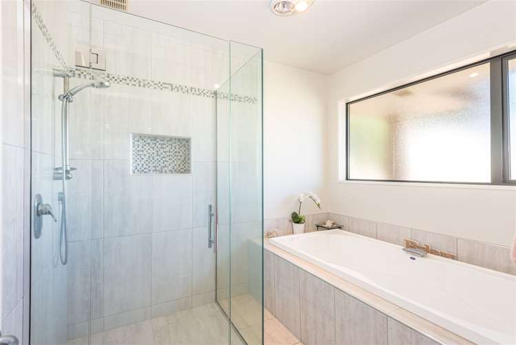 15 Henry Wigram Drive Wigram_18