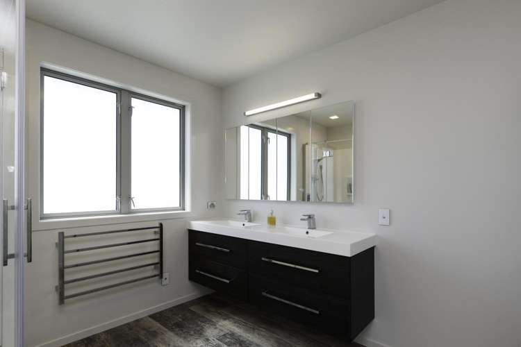 1 Roore Street Foxton Beach_11