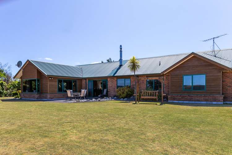 659 Whangamata Road Kinloch_6