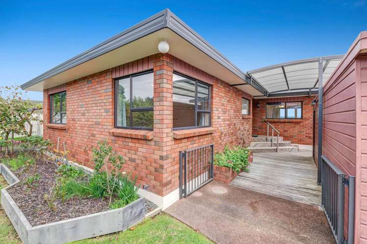 10 Fishermans Cove Army Bay_26